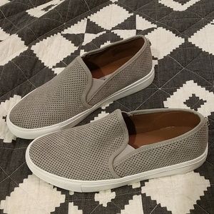 Steve Madden slip on